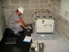 Imagem DISJUNTORES DE ALTA E BAIXA TENS�O