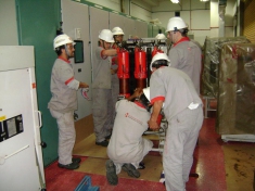 Imagem DISJUNTORES DE ALTA E BAIXA TENS�O